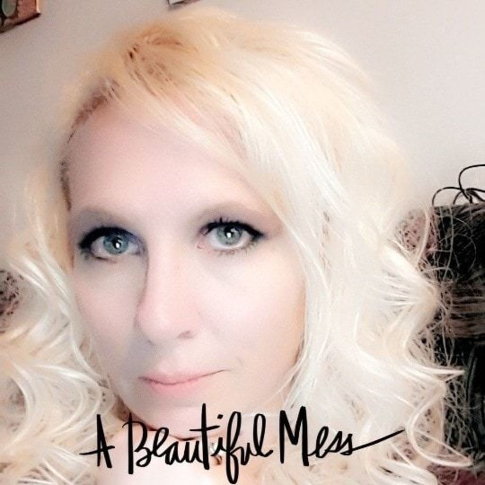 Meet your Posher, Laurie marie